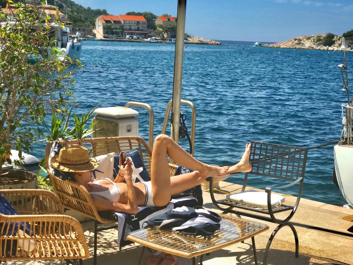 Accommodation Triton Lastovo Exterior foto