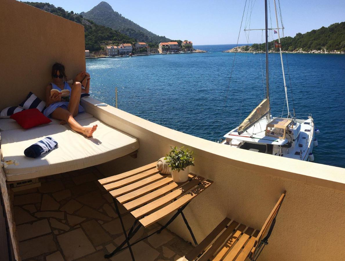 Accommodation Triton Lastovo Exterior foto