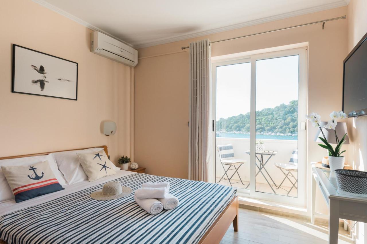 Accommodation Triton Lastovo Exterior foto