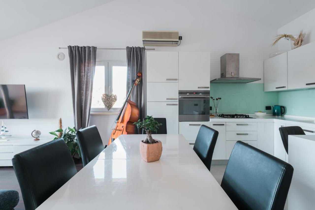 Accommodation Triton Lastovo Exterior foto